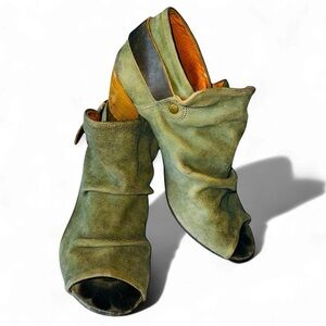 FLY LONDON slouchy SAGE GREEN open toe LEATHER shoes 39